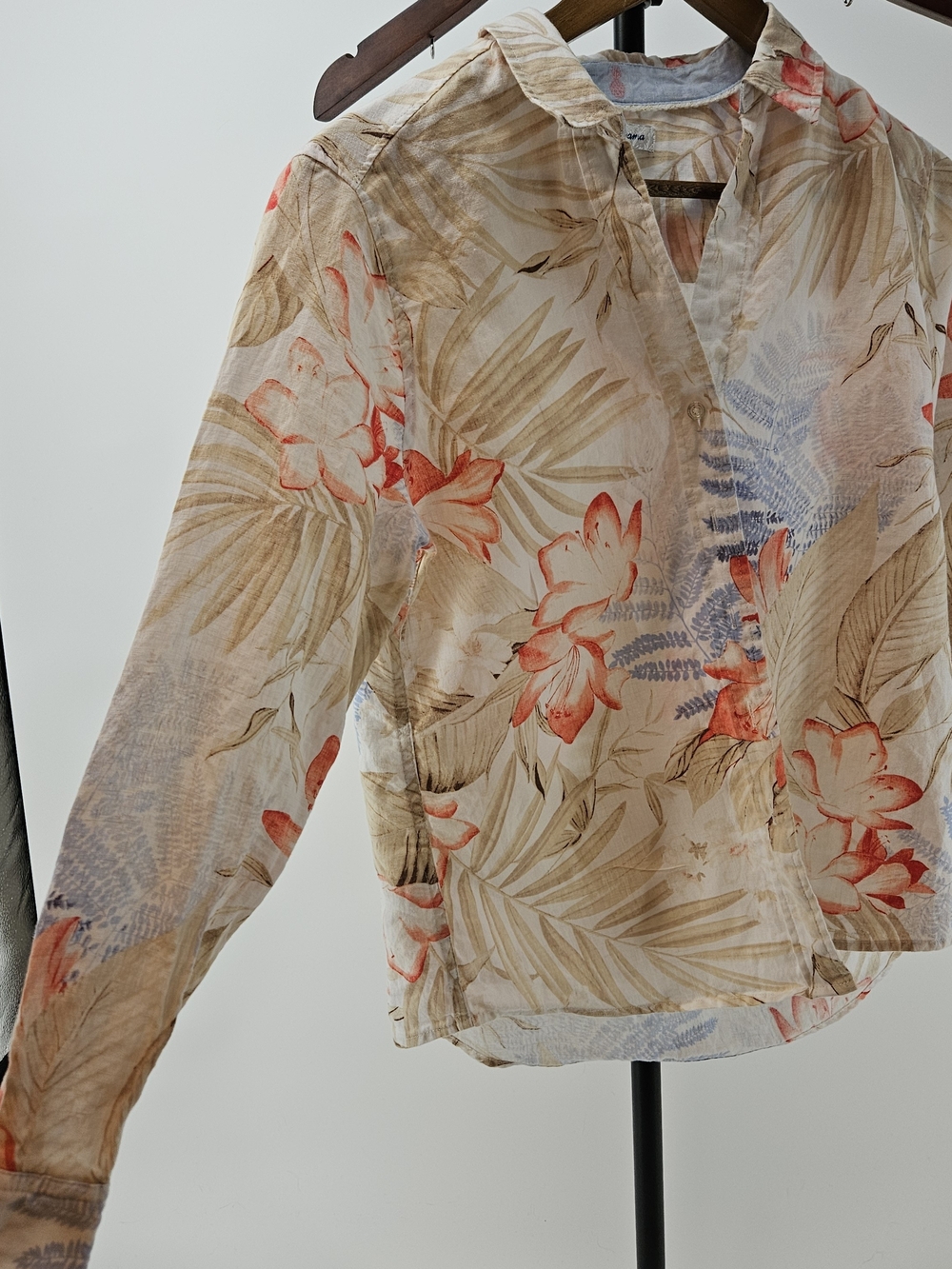Tommy Bahama Hawaiian Top Colorful Floral Blouse XS Long Sleeve